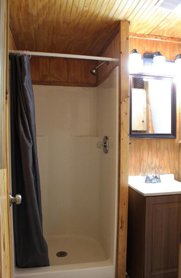 Berry Creek Cabins Hotell Isabel Exteriör bild